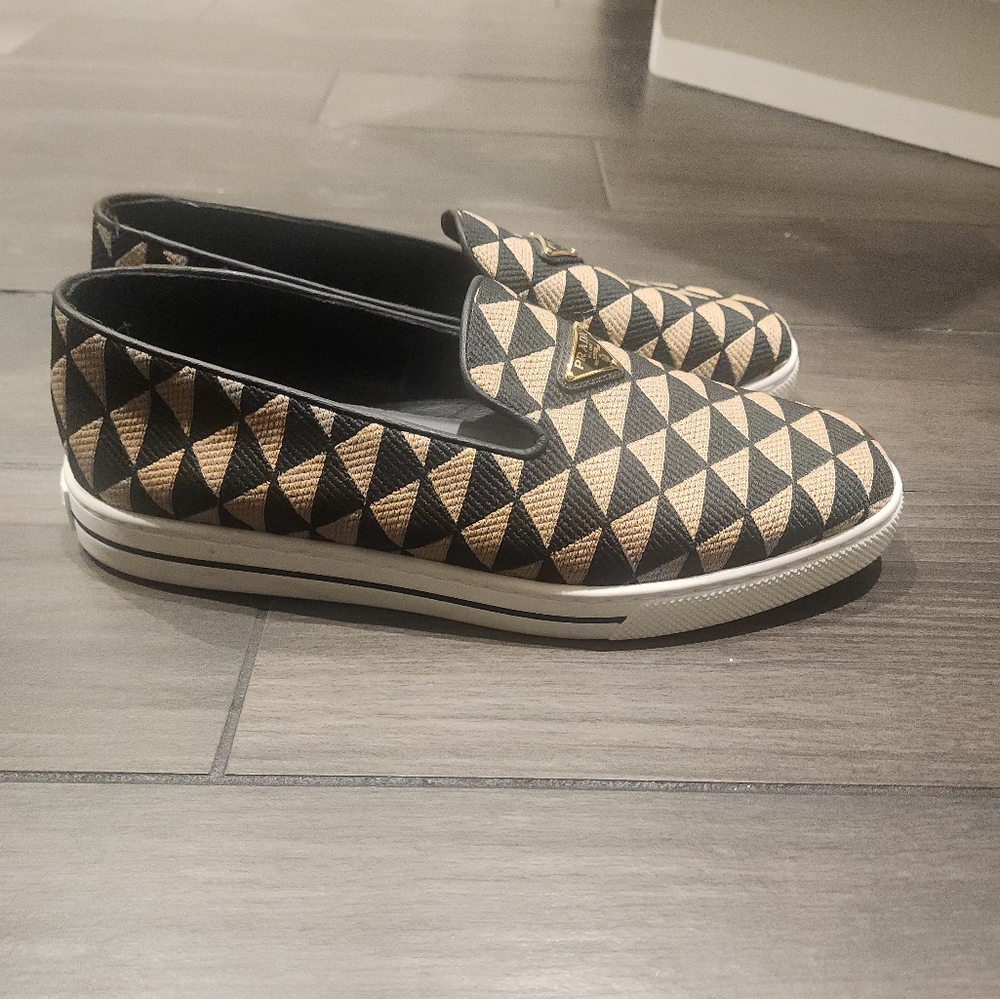 Prada Men's Black and Tan Slip-On Shoes - Picture 5 of 11